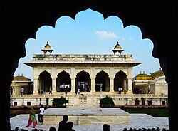 Multifoil arches in the Agra Fort, India (17th century)
