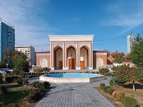 Muqimiy teatri