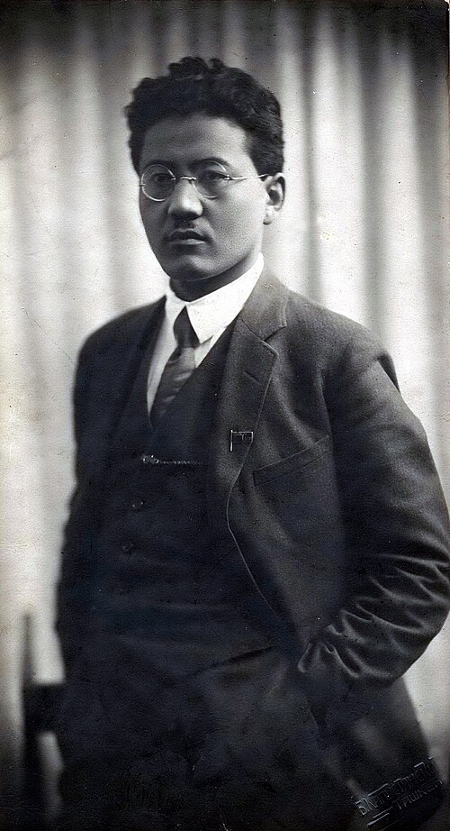 Turor Risqulov