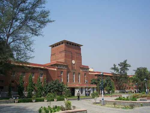 Dehli universiteti