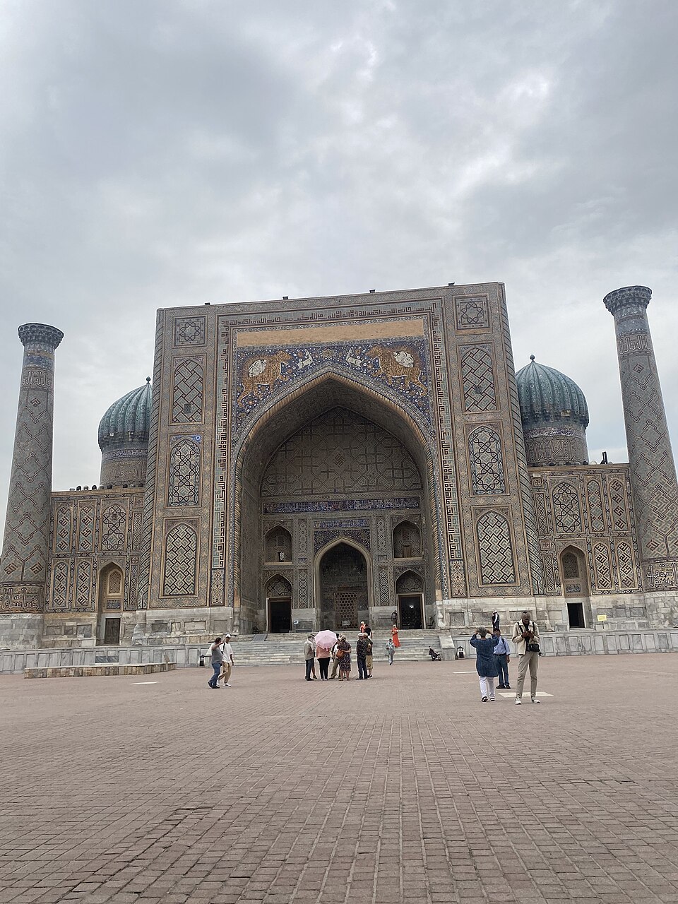 Sherdor madrasa